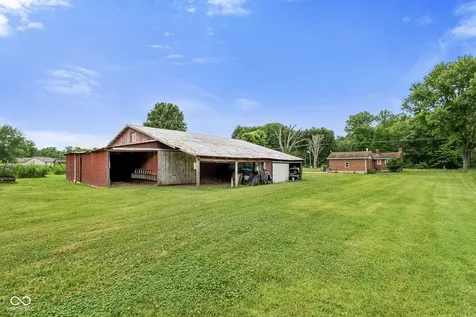5615 Sr 142 Martinsville IN 46151