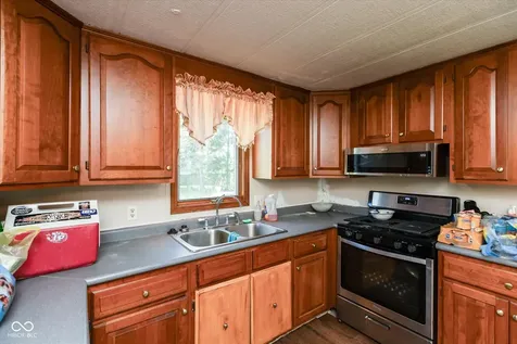 7737 S 675 W Jamestown IN 46147