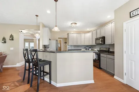9103 Iris Lane Zionsville IN 46077
