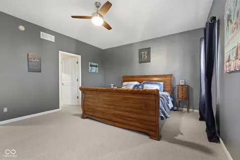 9103 Iris Lane Zionsville IN 46077
