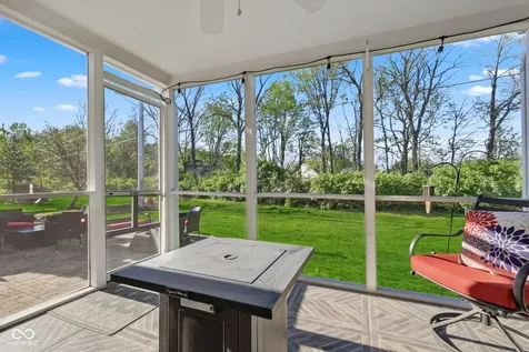 9103 Iris Lane Zionsville IN 46077