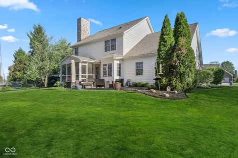 9103 Iris Lane Zionsville IN 46077