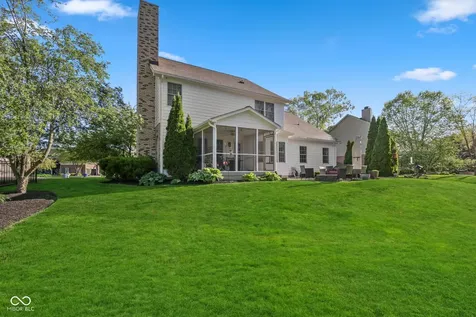 9103 Iris Lane Zionsville IN 46077