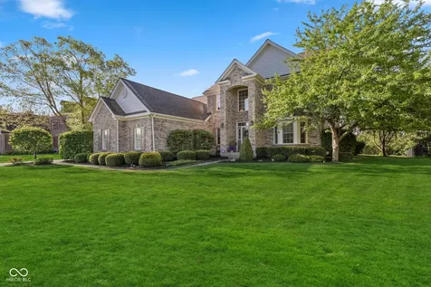 9103 Iris Lane Zionsville IN 46077