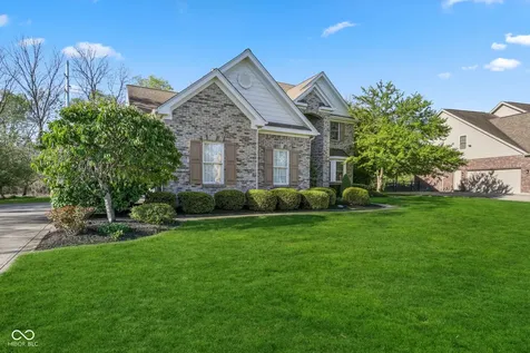 9103 Iris Lane Zionsville IN 46077