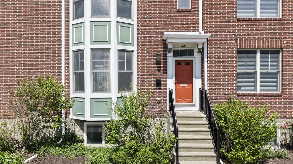 308 E 10th Street Indianapolis IN 46202