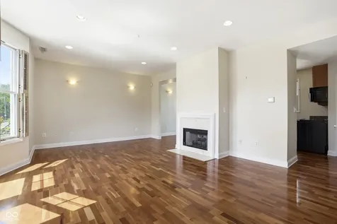 308 E 10th Street Indianapolis IN 46202