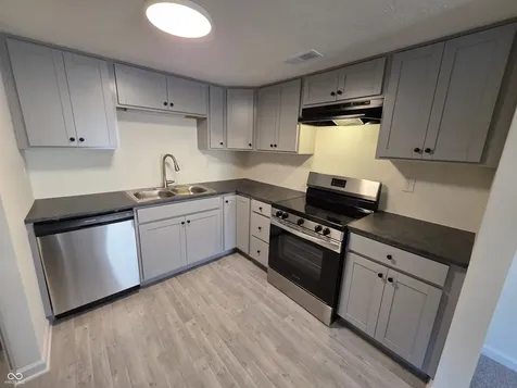 10207 Penrith Drive Indianapolis IN 46229