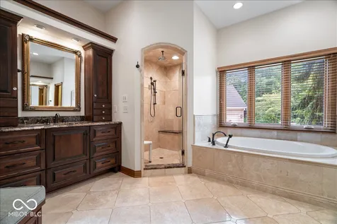 4610 Hickory Court Zionsville IN 46077