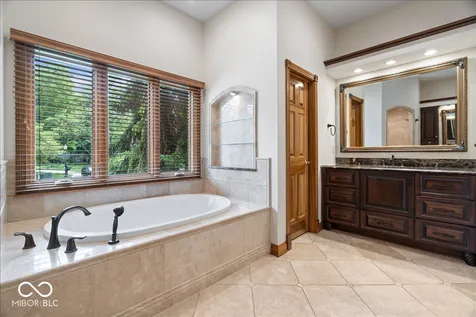 4610 Hickory Court Zionsville IN 46077