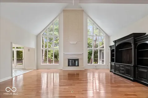 4610 Hickory Court Zionsville IN 46077