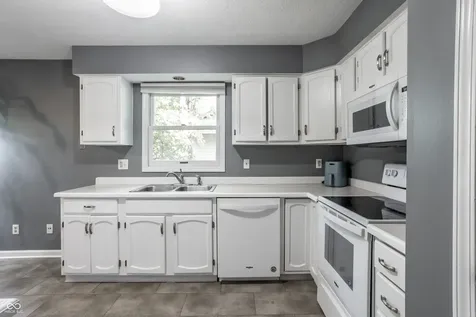 2314 Calaveras Way Indianapolis IN 46240