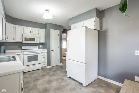 2314 Calaveras Way Indianapolis IN 46240