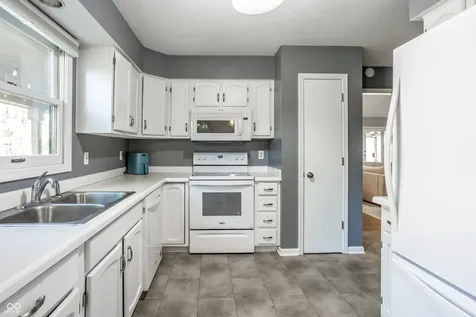 2314 Calaveras Way Indianapolis IN 46240
