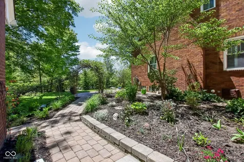 8744 W 86th Street Indianapolis IN 46278