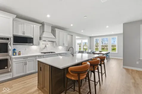 9381 Coopers Lane Mccordsville IN 46055