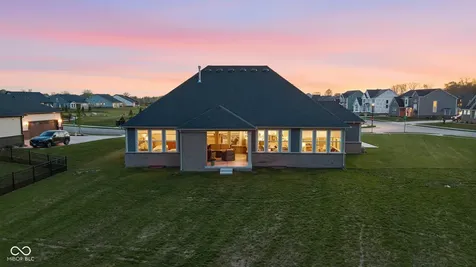 9381 Coopers Lane Mccordsville IN 46055