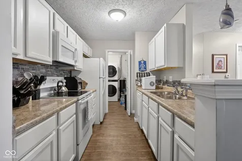 8830 Yardley Court Indianapolis IN 46268
