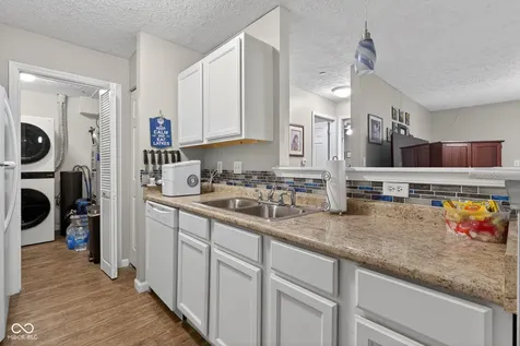 8830 Yardley Court Indianapolis IN 46268