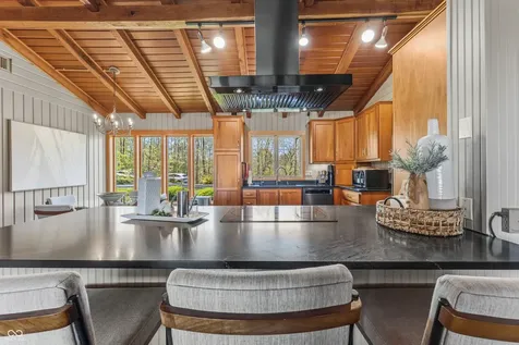 488 Town Hill Road E Nashville IN 47448