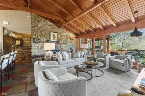 488 Town Hill Road E Nashville IN 47448