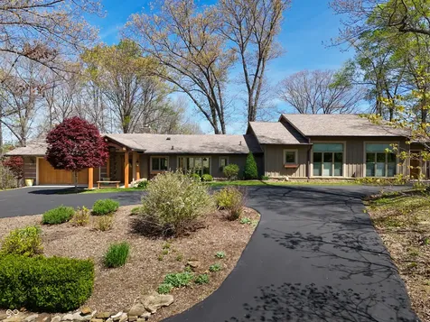 488 Town Hill Road E Nashville IN 47448