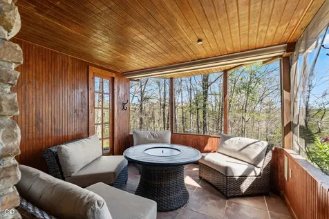 488 Town Hill Road E Nashville IN 47448