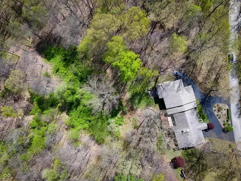 488 Town Hill Road E Nashville IN 47448