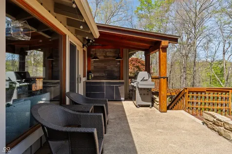 488 Town Hill Road E Nashville IN 47448