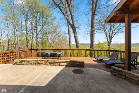 488 Town Hill Road E Nashville IN 47448