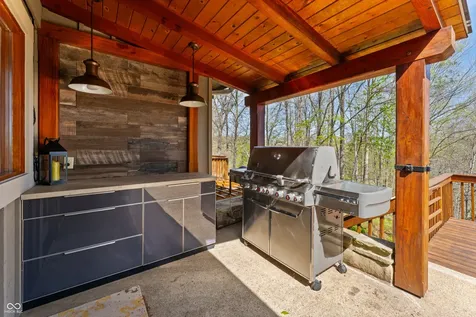 488 Town Hill Road E Nashville IN 47448