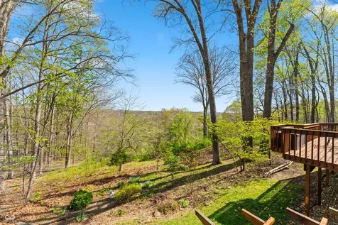 488 Town Hill Road E Nashville IN 47448