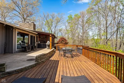 488 Town Hill Road E Nashville IN 47448