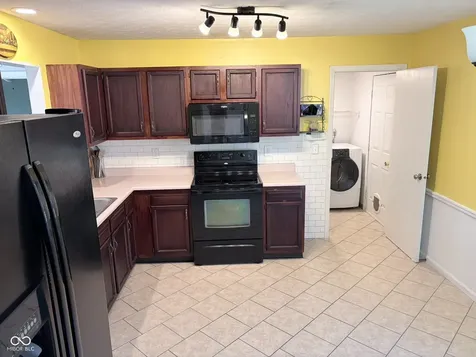 5309 Scatterwood Court Indianapolis IN 46221