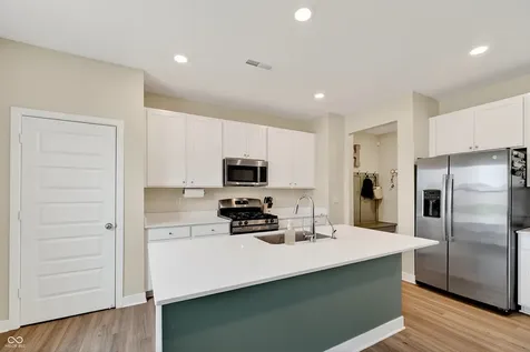 2321 S Bingham Place New Palestine IN 46163