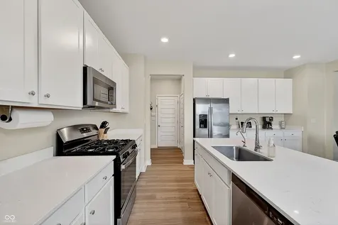 2321 S Bingham Place New Palestine IN 46163