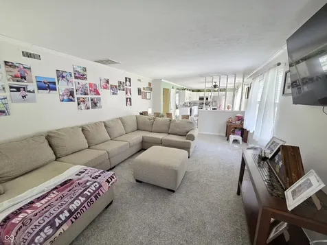 4231 Saffron Drive Indianapolis IN 46237