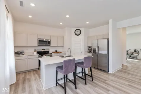 11726 Melnick Lane Indianapolis IN 46239