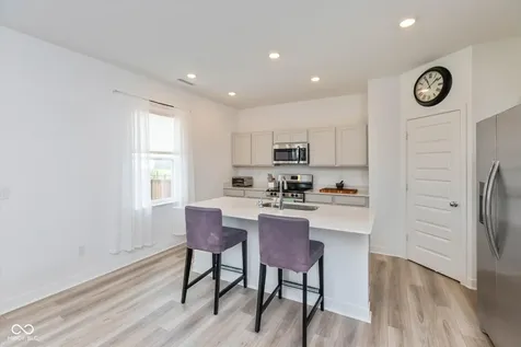 11726 Melnick Lane Indianapolis IN 46239