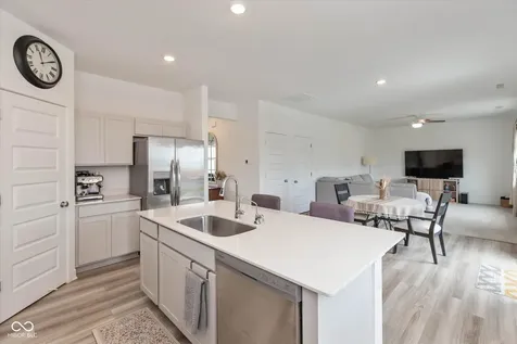 11726 Melnick Lane Indianapolis IN 46239