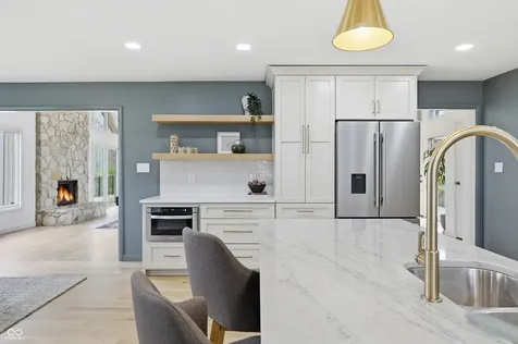 6908 Creekridge Trail Indianapolis IN 46256