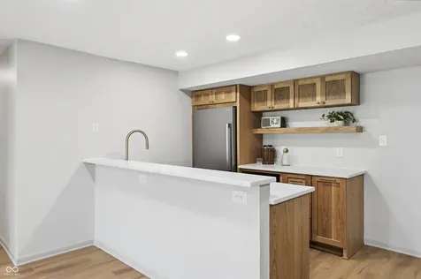 6908 Creekridge Trail Indianapolis IN 46256