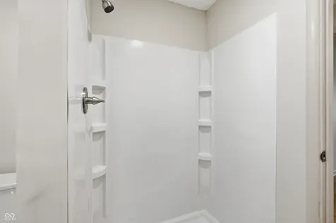 6908 Creekridge Trail Indianapolis IN 46256