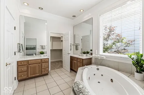 4236 Statesmen Drive Indianapolis IN 46250