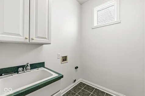 4236 Statesmen Drive Indianapolis IN 46250