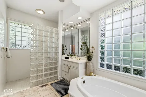 350 Millridge Drive Indianapolis IN 46290