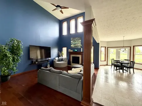 6272 Silver Moon Court Indianapolis IN 46259
