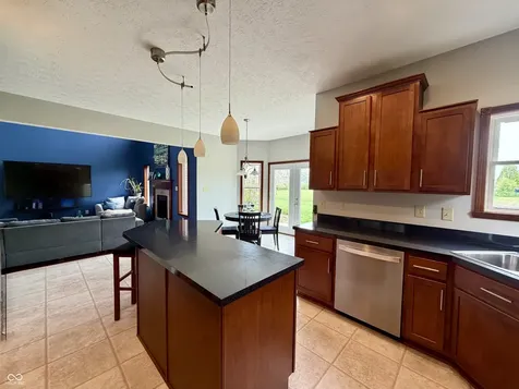 6272 Silver Moon Court Indianapolis IN 46259
