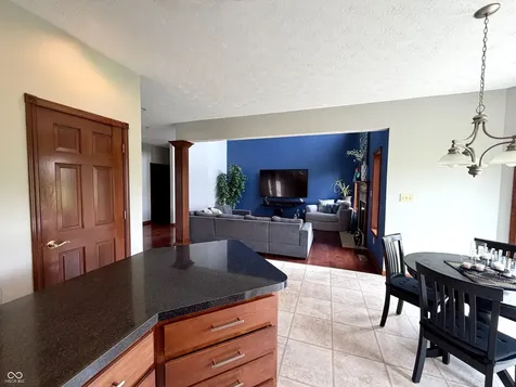 6272 Silver Moon Court Indianapolis IN 46259