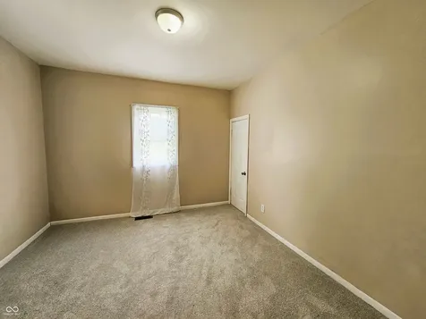 2002 E Highland Avenue Muncie IN 47303